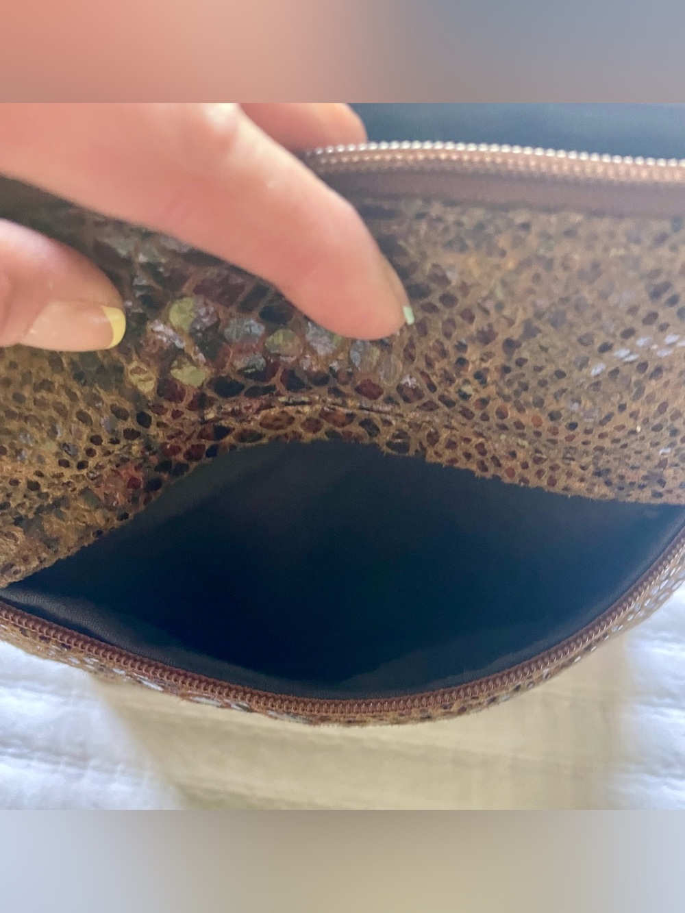 Vintage Pinky Leather Snake-Print Crossbody Purse - Picture 7 of 9